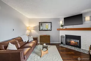 12505 NE 116th St, Kirkland, WA 98034 - Photo 1