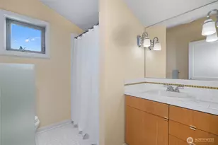 738 N 185th St, Shoreline, WA 98133 - Photo 30