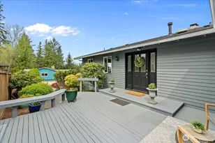 16813 NE 33rd St, Bellevue, WA 98008 - Photo 2