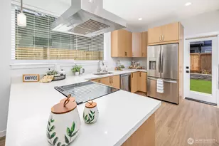 7711 A 11th Ave SW, Seattle, WA 98106 - Photo 2