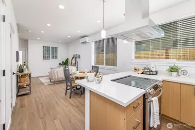 7711 B 11th Avenue SW, Seattle, WA 98106 - Photo 4