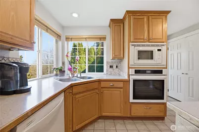 1705 26th Street Pl SW, Puyallup, WA 98371 - Photo 12