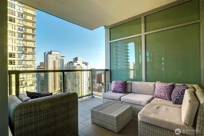 583 Battery Street #2807N, Seattle, WA 98121 - Photo 14