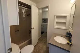 201 Union Ave SE, Renton, WA 98059 - Photo 16