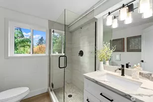 10925 NE 117th Pl, Kirkland, WA 98034 - Photo 20