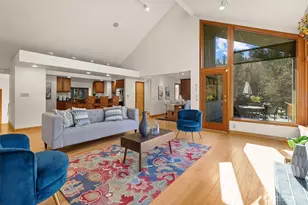 17055 37th Ave NE, Lake Forest Park, WA 98155 - Photo 8