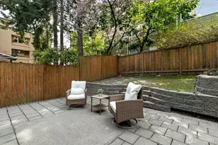 3431 Meridian Ave N, Seattle, WA 98103 - Photo 18