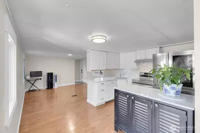 7614 NE Bothell Wy #11, Kenmore, WA 98028 - Photo 10