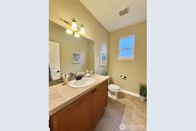 762 Ilwaco Place NE, Renton, WA 98059 - Photo 14