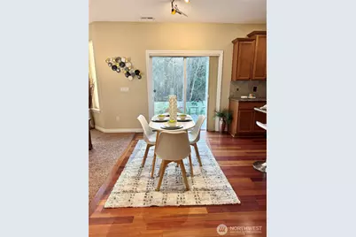 762 Ilwaco Place NE, Renton, WA 98059 - Photo 8