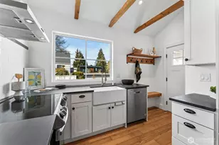 6010 49th Ave SW, Seattle, WA 98136 - Photo 8