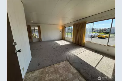 1402 22nd Street NE #5, Auburn, WA 98002 - Photo 4