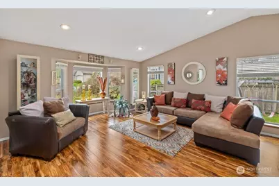 36114 23rd Place S, Federal Way, WA 98003 - Photo 2