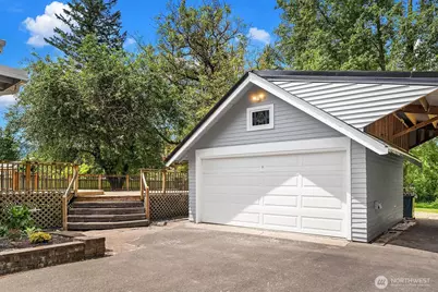 8217 Mountain Avenue SE, Snoqualmie, WA 98065 - Photo 30