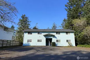 555 Sunset Ave NE, Ocean Shores, WA 98569 - Photo 1