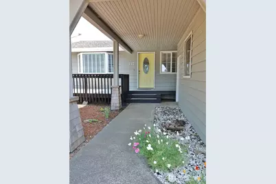 137 S Razor Clam Drive SW, Ocean Shores, WA 98569 - Photo 8