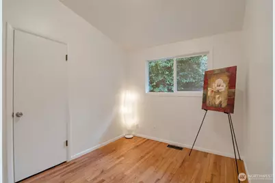 15269 Densmore Avenue N, Shoreline, WA 98133 - Photo 8