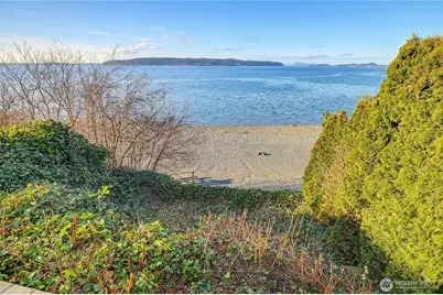 303 Arrowhead Point Lane, Camano Island, WA 98282 - Photo 8