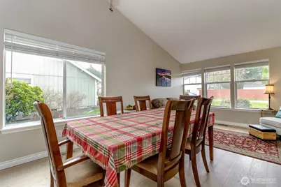 609 Cherry Street E, Tacoma, WA 98445 - Photo 10