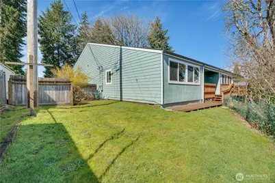 3023 Bridgeport Way W #B, University Place, WA 98466 - Photo 24