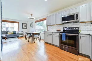 11515 7th Ave NE, Seattle, WA 98125 - Photo 10