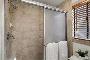 24238 SE 43rd Ct, Sammamish, WA 98029 - Photo 22