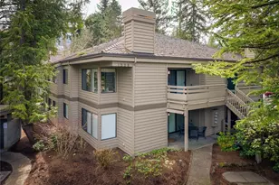 1336 Bellevue Way NE, Bellevue, WA 98004 - Photo 20