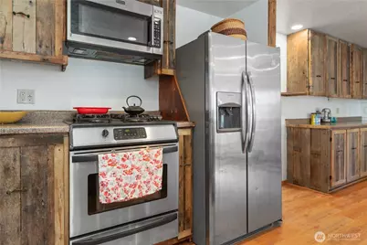 21 Glen Avenue, Port Hadlock-Irondale, WA 98325 - Photo 10