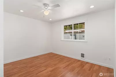 21 Glen Avenue, Port Hadlock-Irondale, WA 98325 - Photo 18