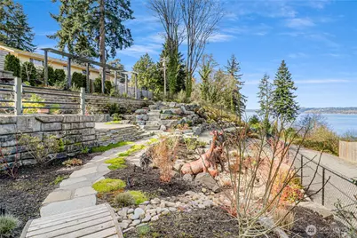 25641 Marine View Drive S, Des Moines, WA 98198 - Photo 4