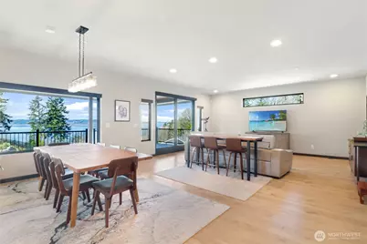 25641 Marine View Drive S, Des Moines, WA 98198 - Photo 8