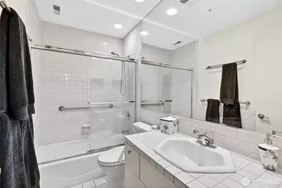 1374 Alki Avenue SW #400, Seattle, WA 98116 - Photo 24