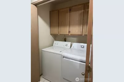 200 99th Avenue NE #16, Bellevue, WA 98004 - Photo 12