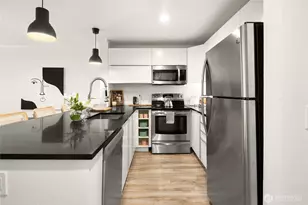 2250 NW 58th St, Seattle, WA 98107 - Photo 4