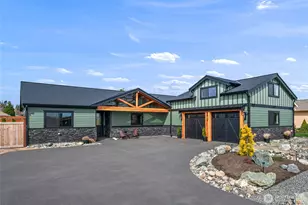 8227 Comox Rd, Blaine, WA 98230 - Photo 2