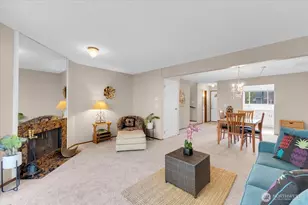 12024 101st Ave NE, Kirkland, WA 98034 - Photo 1