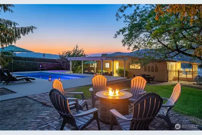 621 Mountain View Dr, Chelan, WA 98816 - Photo 6