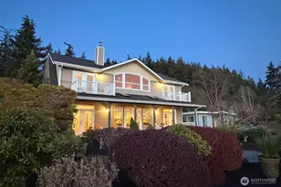 3450 Crystal Springs Dr NE, Bainbridge Island, WA 98110 - Photo 2