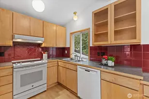 14050 91st Pl NE, Kirkland, WA 98034 - Photo 6