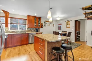 14305 14307 107th Ave Ct E, Puyallup, WA 98374 - Photo 2