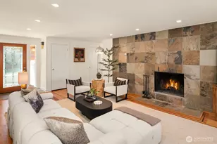 11544 24th Ave NE, Seattle, WA 98125 - Photo 2