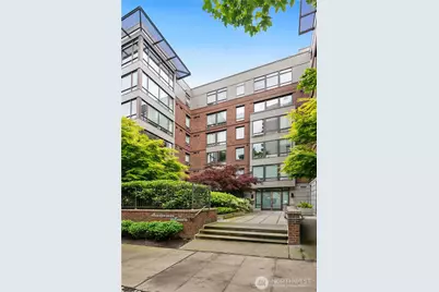 4547 8th Avenue NE #308, Seattle, WA 98105 - Photo 20