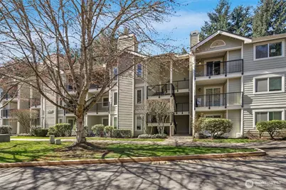 6527 200th Street SW #304, Lynnwood, WA 98036 - Photo 1