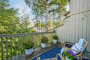 1305 W Clearbrook Dr, Bellingham, WA 98229 - Photo 2