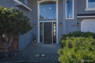 2217 Michael Brooke, Wenatchee, WA 98801 - Photo 2