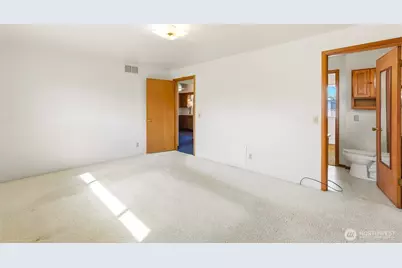 334 Wells Avenue N, Renton, WA 98056 - Photo 18