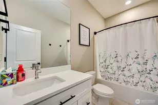 123 W 13th Wy, La Center, WA 98629 - Photo 26
