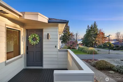 10850 Marine View Drive SW, Seattle, WA 98146 - Photo 2