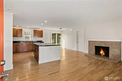 6826 N 11th Street, Tacoma, WA 98406 - Photo 4