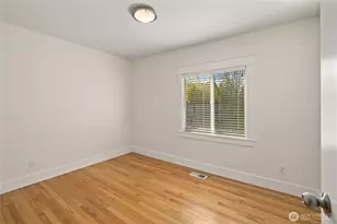 6826 N 11th St, Tacoma, WA 98406 - Photo 20